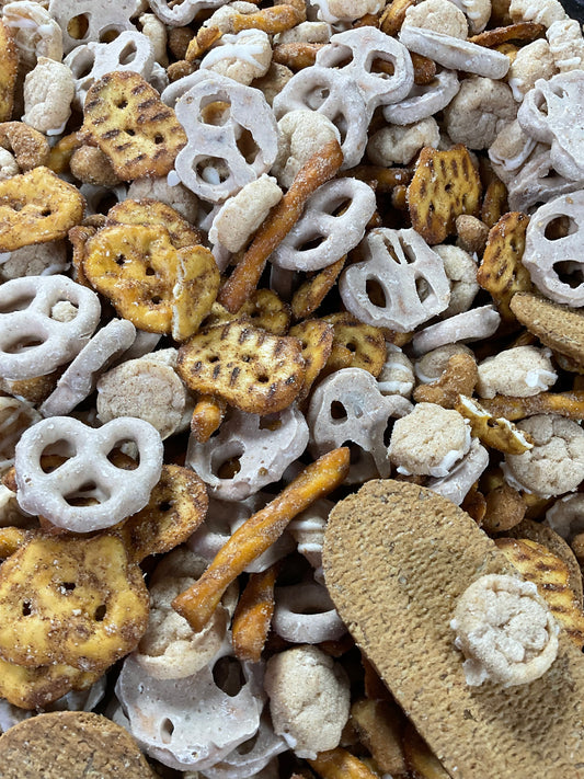 Cinnalicious Signature Munchie Mix (NEW)